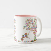 Meisjes die aan het zwaaien zijn tweekleurige koffiemok (Voorkant rechts)