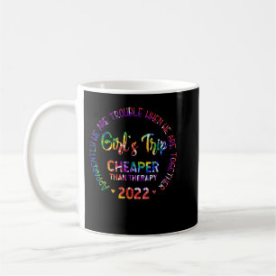 Meisjes gaan goedkoper dan een theegekleurde gierm koffiemok