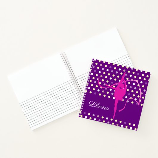 Meisjes genaamd gymnast polka dot paarse roze notitieboek (Binnen)