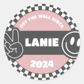 Meisjes geruit skateboard Groovy Hippie Verjaardag Ronde Sticker (Voorkant)