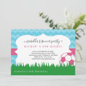 Meisjes Roze Voetbal Uitnodiging (Staand voorkant)