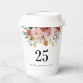 Meisjes waterverf met een grillige, bewerkbare lee papieren bekers (Achterkant)