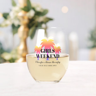 Meisjes weekenduitje drinkfeest op maat wijnglas zonder voet