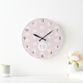 Meisjes Whimsical Daisy Flower Pattern Monogram Grote Klok (Huis)