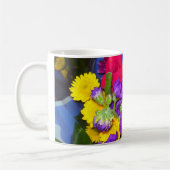 Mélange de fleurs colorées Mug (Gauche)