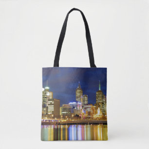Melbourne, Australië. Een nachtelijk uitzicht van Tote Bag