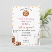 Melk en koekjes Meisje Eerste Verjaardag Uitnodigi Kaart (Staand voorkant)