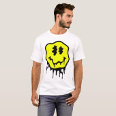 "Melting Graffiti Smiley Face – Trippy Yellow Drip T-shirt (Voorkant volledig)