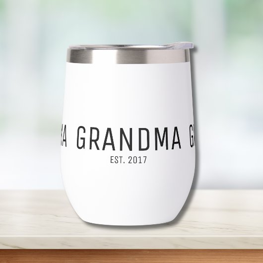 Mémé a créé un nouveau cadeau pour mémé