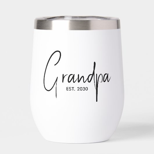 Mémé a établi un nouveau cadeau pour papi (Arrière)