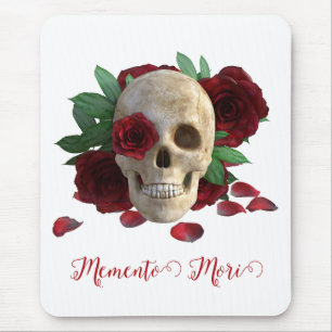Memento Mori. Schedel met rode rozen Muismat