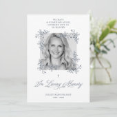 Memorial Hand Lettered Chic Flourish Gray Funeral Kaart (Staand voorkant)