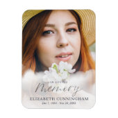 Memorial in Loating Memory Clouds Modern Photo Magneet (Verticaal)