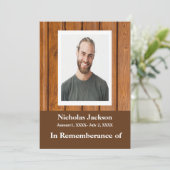 Memorial Service Invite Wood Masculine Kaart (Staand voorkant)