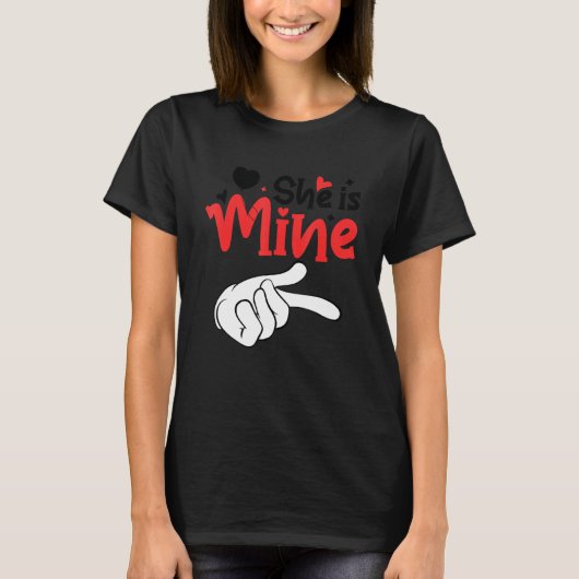 Men She is Mine Matching Couples Valentine Day Cos T-shirt (Voorkant)