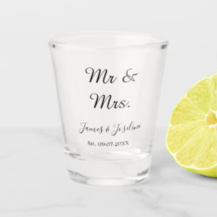 Meneer en mevrouw voegen de naam toe. Datum jaar b Shot Glas