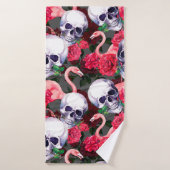 Menselijke schedel met flamingo en rode rozenbloem badhanddoek (Badhanddoek)