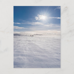 Mensen die over sneeuw lopen, IJsland Briefkaart