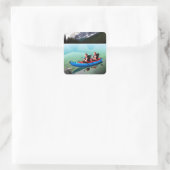 Mensen in Kajak op een groot meer Vierkante Sticker (Tas)