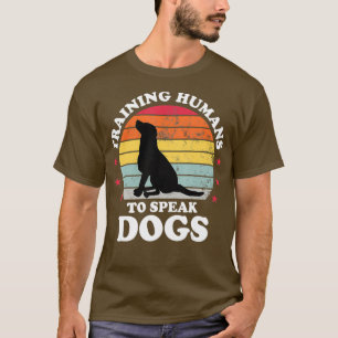 Mensen trainen om te praten over een hond training t-shirt