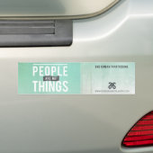 Mensen zijn geen dingen. Bumpersticker (Op auto)