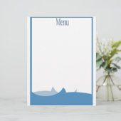 Menu blanc à thème océan (Debout devant)