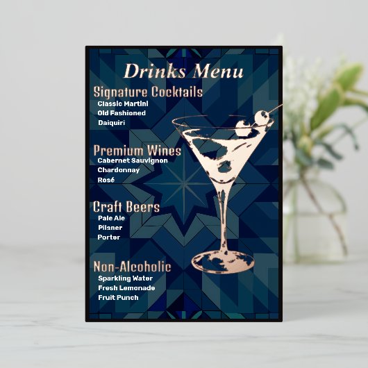 Menu de boissons doré à bordure plus foncée (Debout devant)