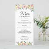 Menu de mariage floral rose pastel (Debout devant)