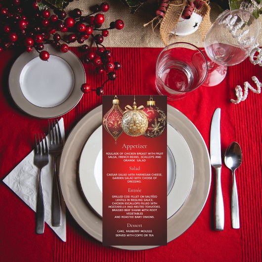 Menu du dîner de la fête de Noël avec boules rouge