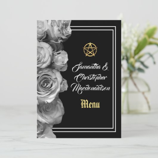 Menu mariage noir pentacle Wiccan (Debout devant)