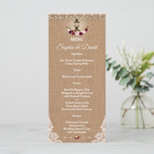 Menu Mariage Rustic Lace Burlap String Lights (Debout devant)