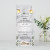 Menu Mariage Scène hivernale rustique de cabane enneigé (Debout devant)