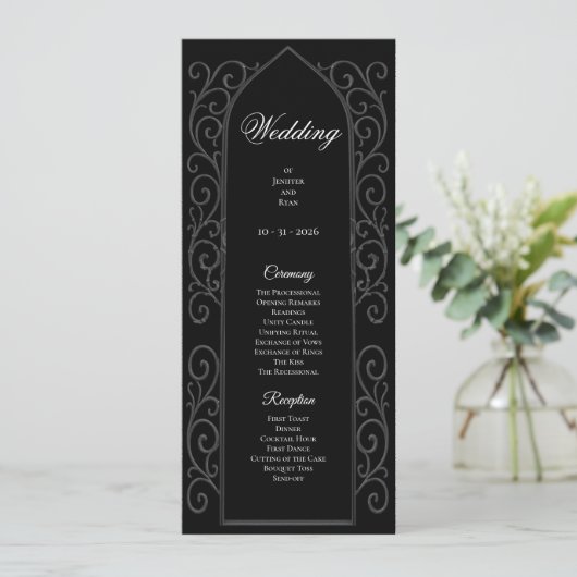 Menu Ornate black and white Gothic Wedding Program (Debout devant)