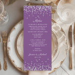 Menu Réception de mariage Parties scintillant en argent<br><div class="desc">Elégant violet avec parties scintillant argentée menu réception mariage. Personnalisé avec les noms de la mariée et du marié et leur date mariage. Ce menu peut être étendu à l'arrière en fonction de vos besoins ou préférences personnels. Contactez-moi pour obtenir de l'aide sur la personnalisation.</div>