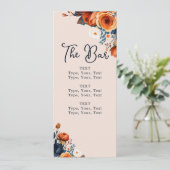 Menu Rustique Burnt Orange et Blue Mariage Bar (Debout devant)