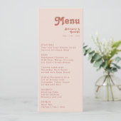 Menu Vibes rétro simples | Dîner Mariage rose pâle (Debout devant)