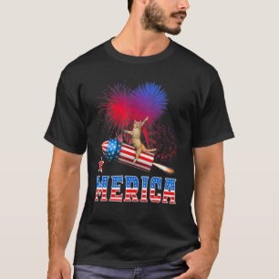 Meowica Kat 4 juli Rijdend Vuurwerk Raket Pa T-shirt