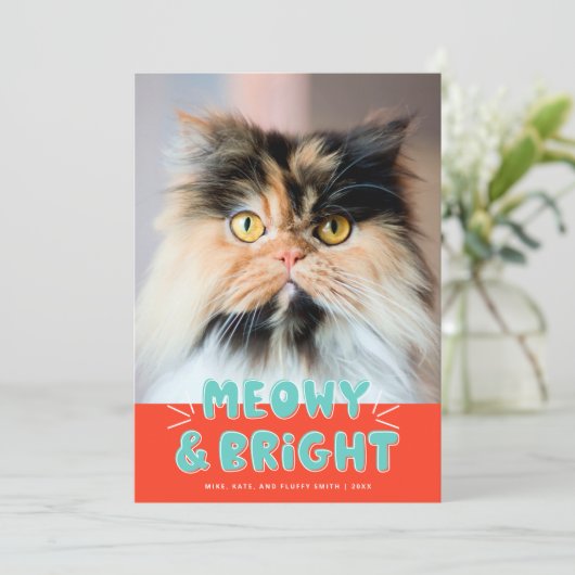 Meowy & Bright Kerstmis Cute Holiday Photo Feestdagenkaart (Staand voorkant)
