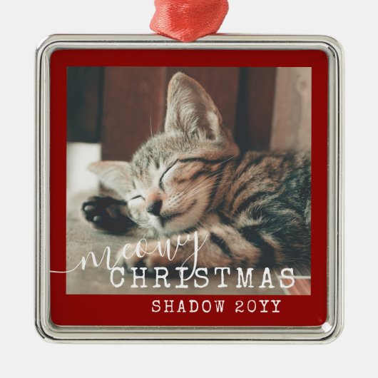 Meowy Kerstmis Rustic Red Silver Metalen Ornament (Voorkant)