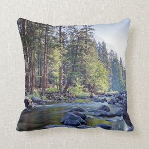 Merced River Yosemite National Park bij zonsopga Kussen