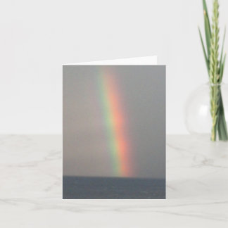 Merci arc-en-ciel au-dessus de l'océan carte de no