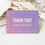 MERCI BAT MITZVAH moderne dégradé rose violet<br><div class="desc">par kat massard >>> https://linktr.ee/simplysweetpaperie <<< Une façon simple et élégante de remercier vos invités pour leur participation à votre événement. Configuration en tant que modèle il est simple pour vous d'ajouter vos propres détails, ou appuyez sur le bouton personnaliser et vous pouvez ajouter ou modifier du texte, des polices,...</div>
