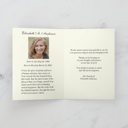 Merci catholique de prière funéraire (Intérieur)