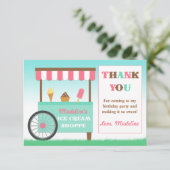 Merci d'anniversaire de la Crème de glace (Debout devant)