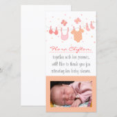 Merci de baby shower : Vêtements de bébé sur la (Devant / Derrière)