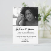 Merci de diplôme en noir et blanc - photo de grade (Debout devant)