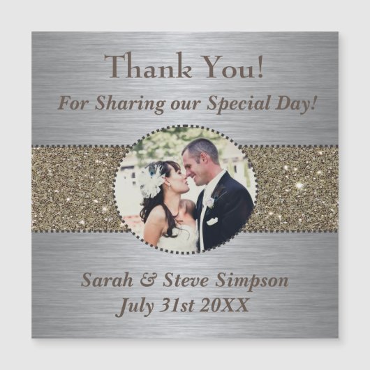 Merci épousant le magnet (Devant)