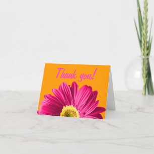 Merci ou coutume fuchsia de fleur de marguerite