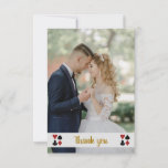 Merci photo Mariage Gold Las Vegas<br><div class="desc">Merci à vos invités en leur envoyant ces fabuleuses cartes de remerciement or et noir poker. Remplissez les cartes avec votre photo mariage.</div>