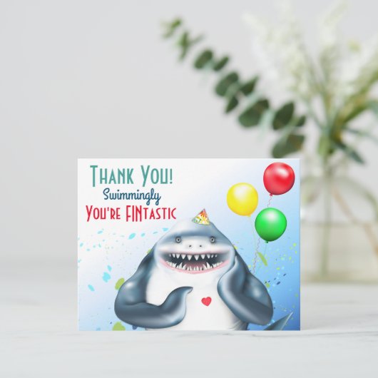 Merci pour l'anniversaire de Requin (Debout devant)